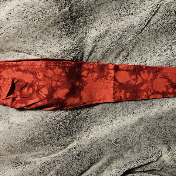 Better Bodies Women's Red Leggings - Picture 8 of 10